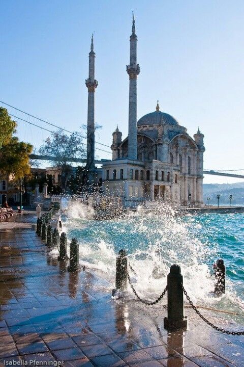 Experiências Imperdíveis em Istambul: A Cidade Que Une Dois Continentes