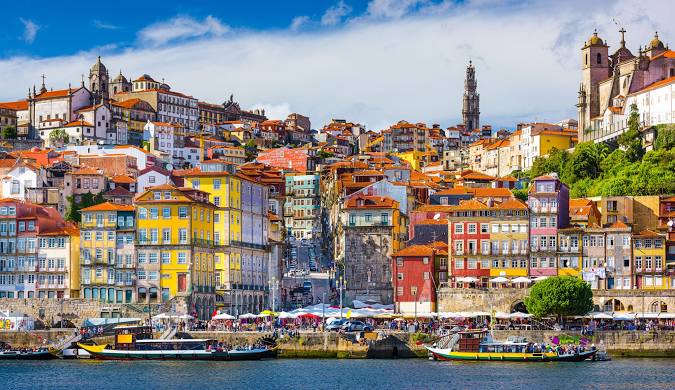 Descubra o Encanto do Porto: Um Guia Completo para sua Primeira Visita